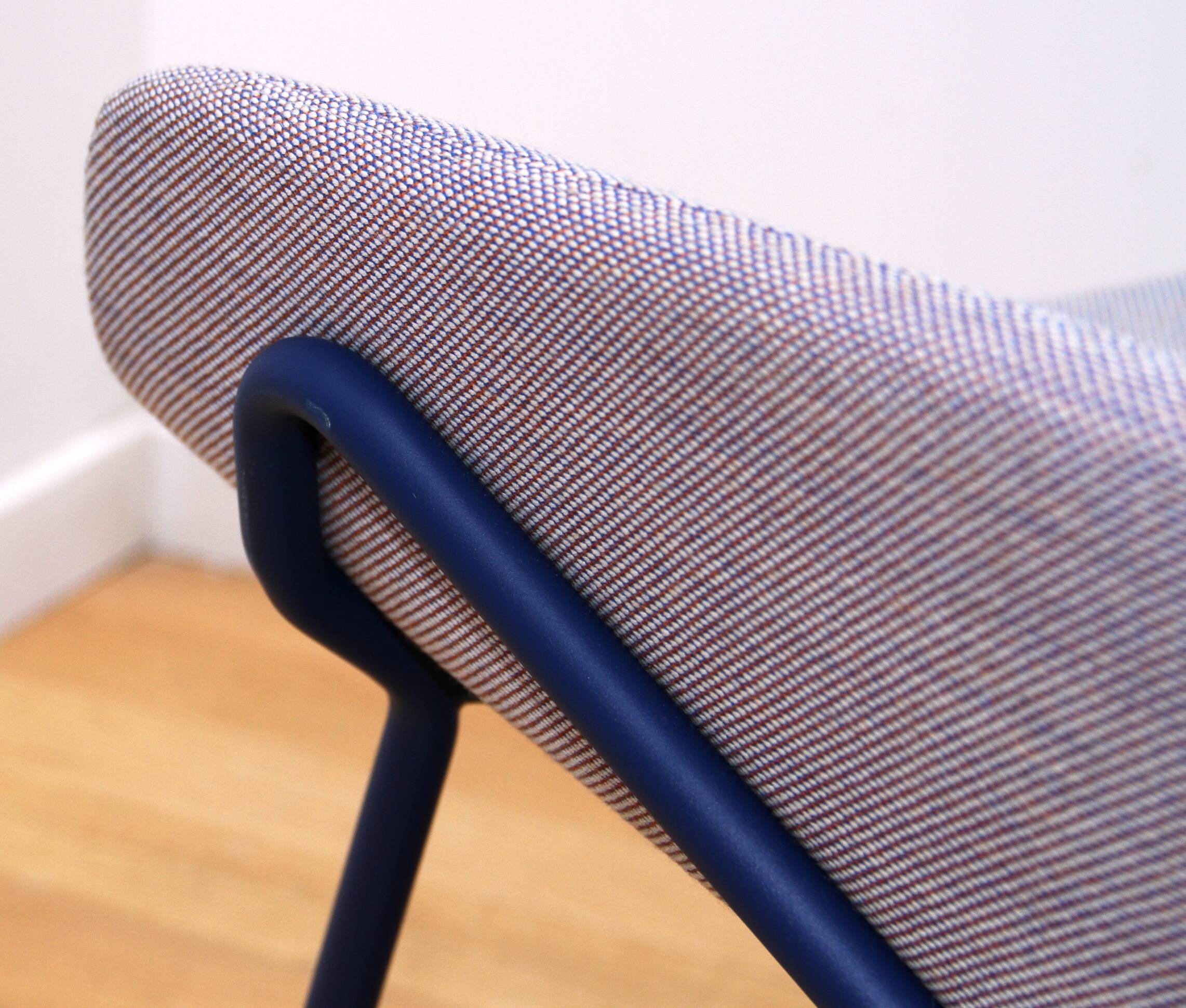 Monk designer armchair, Prostoria