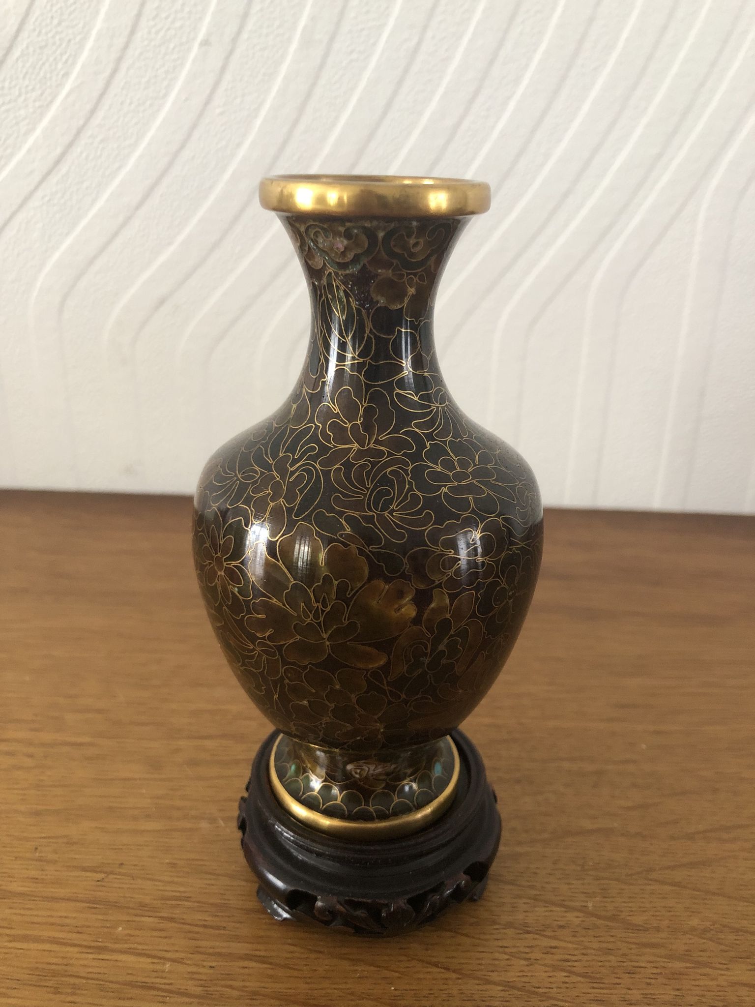 Chinese cloisonné vase in brass on wooden base floral motifs