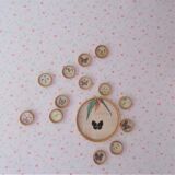 Plateau and 13 vintage butterfly and rattan coasters to be diverted into decorative elements