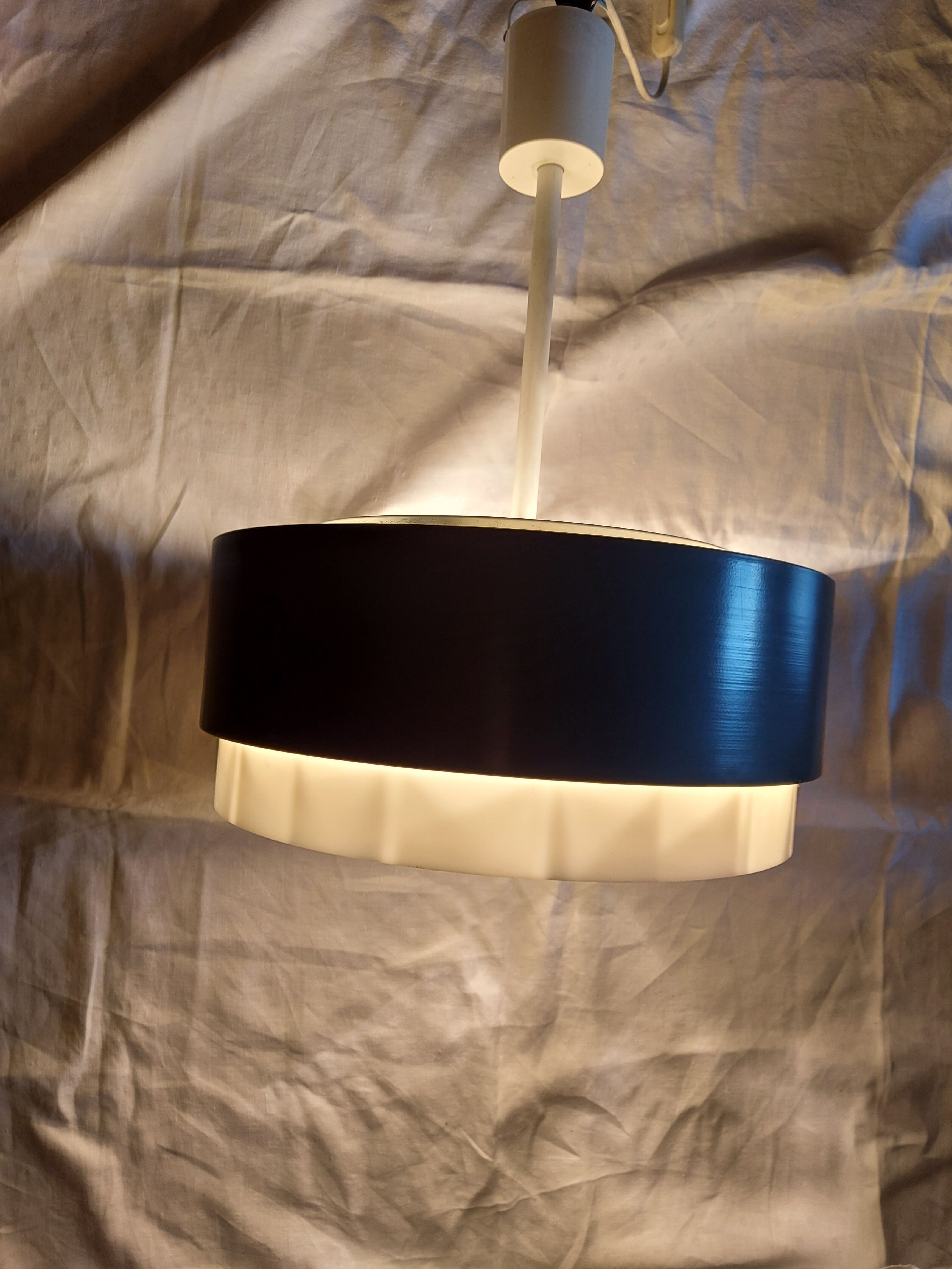 Scandinavian hanging lamp