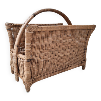 Porte revue en rotin