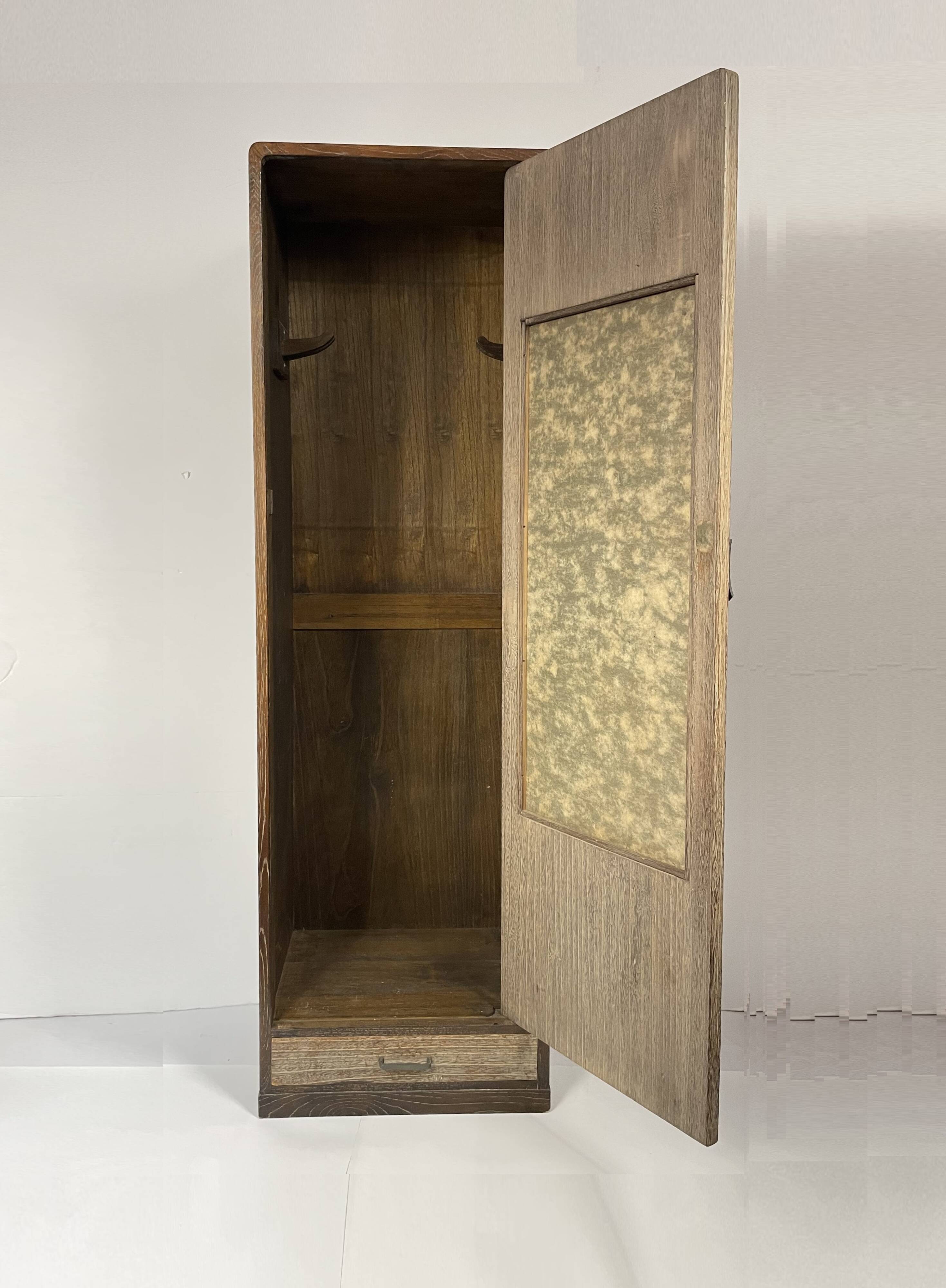 Narrow low cabinet - Japan 1930-50