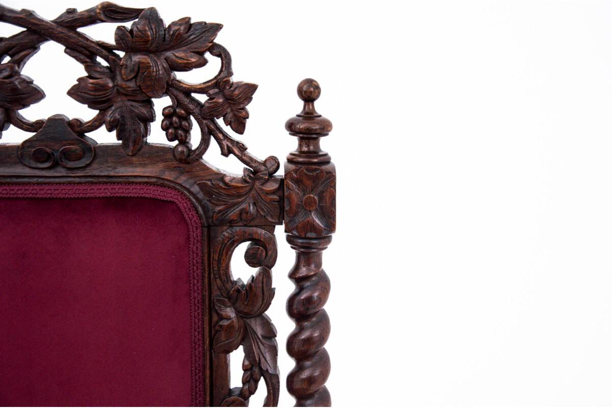 Fauteuil - trône ancien, France, vers 1890.