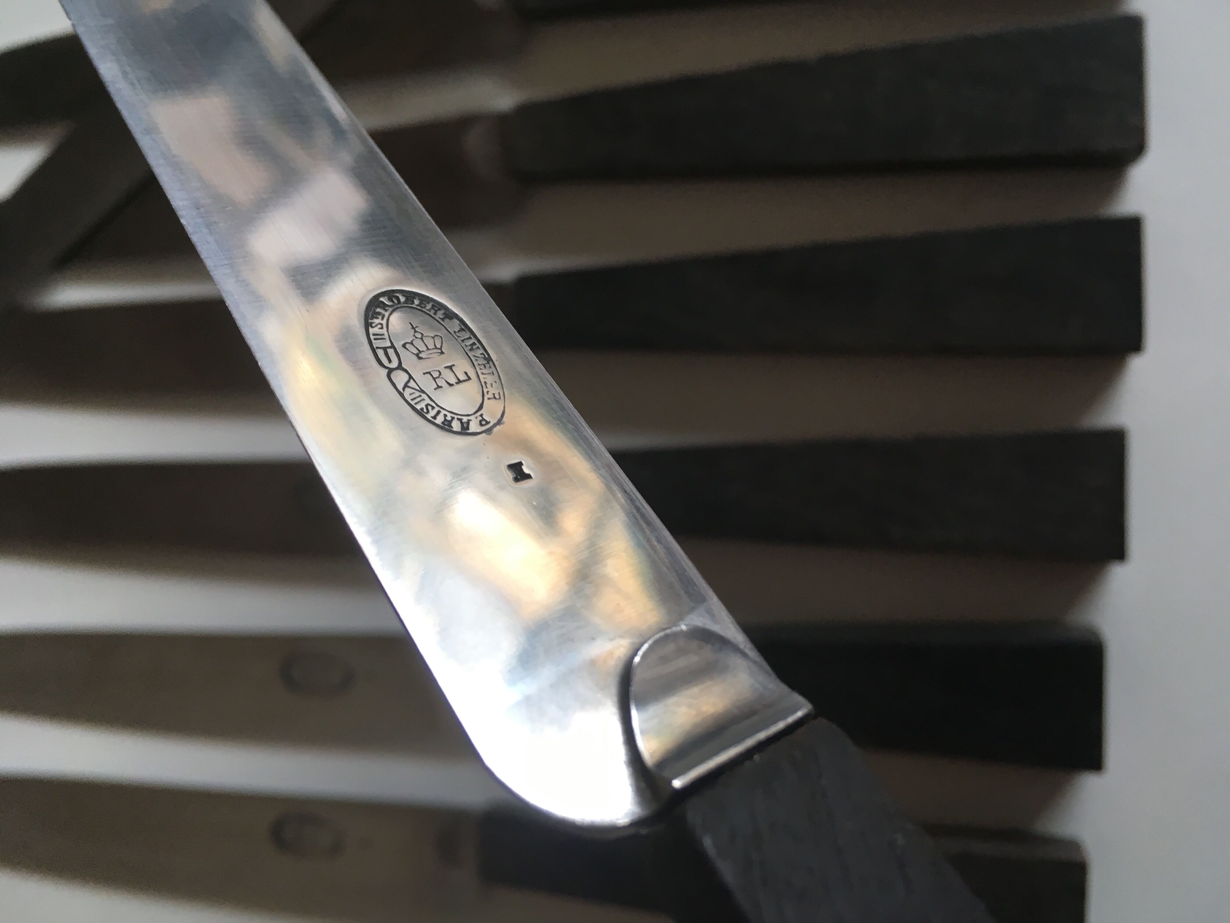 Set of 8 Art Deco knives in rosewood Robert Linzeler Paris