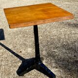 Bistro table in cast iron