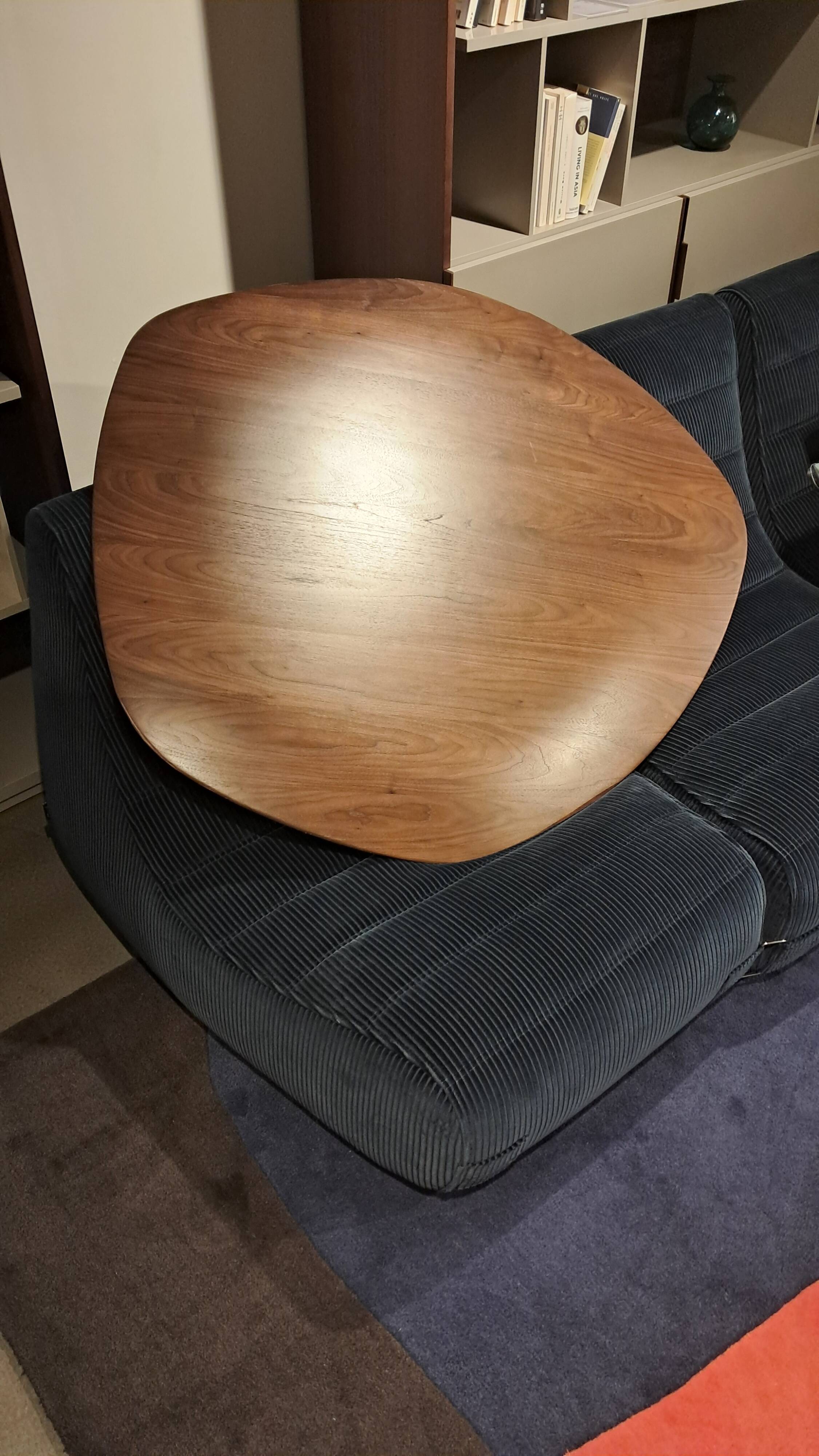 Table basse pebble de chez ligne roset