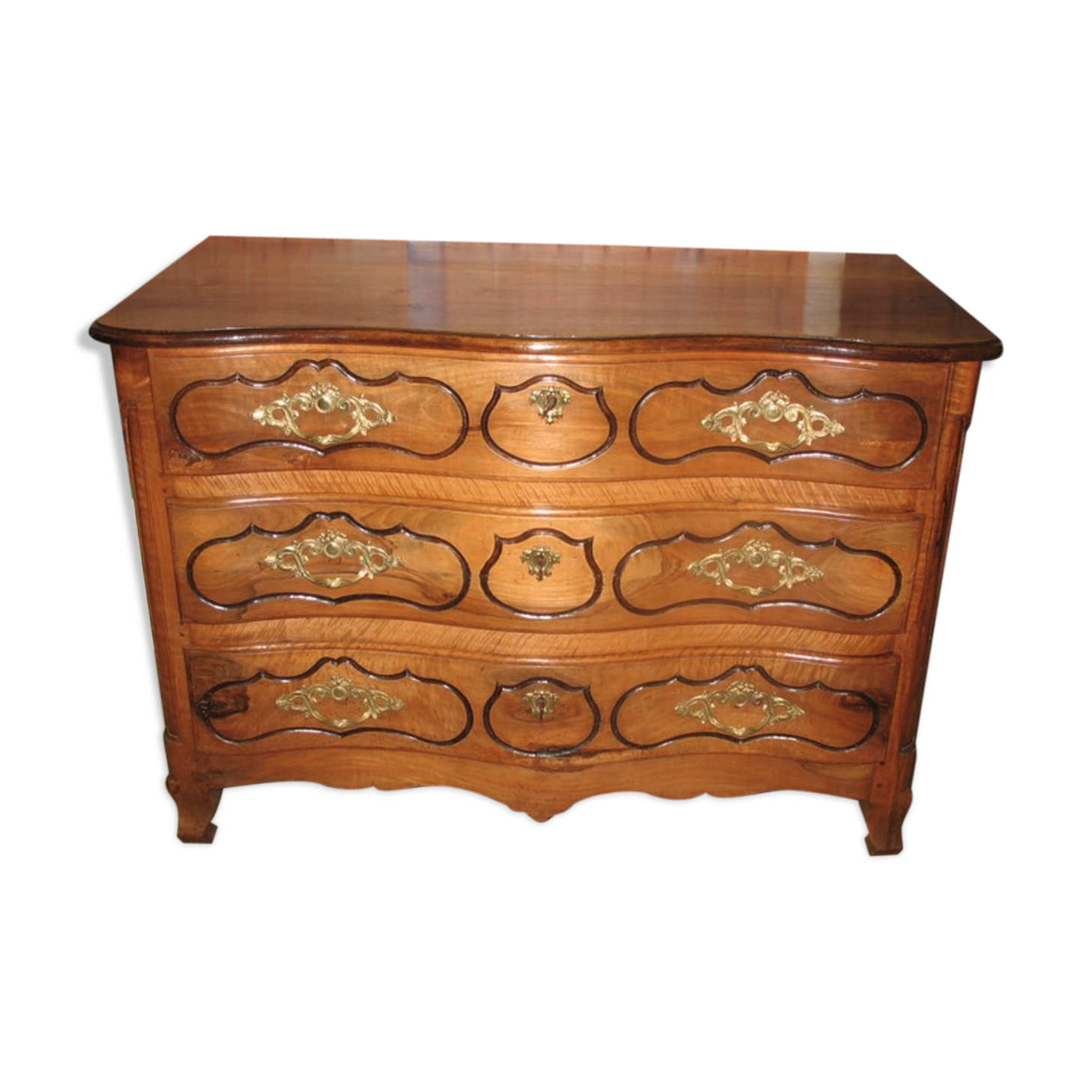 Crossbow in 18th century Walnut Louis XV Dresser