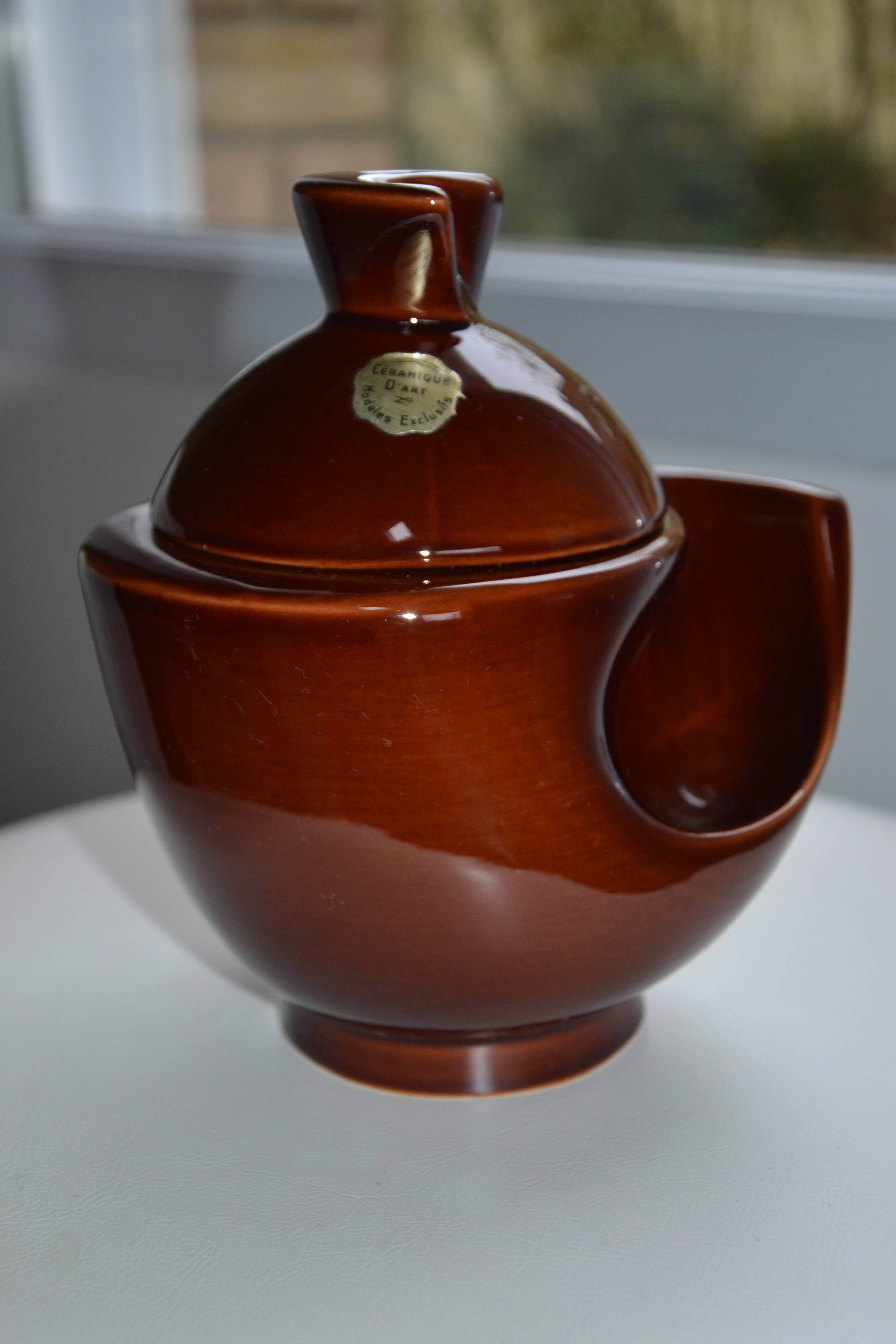 Brown ceramic pot