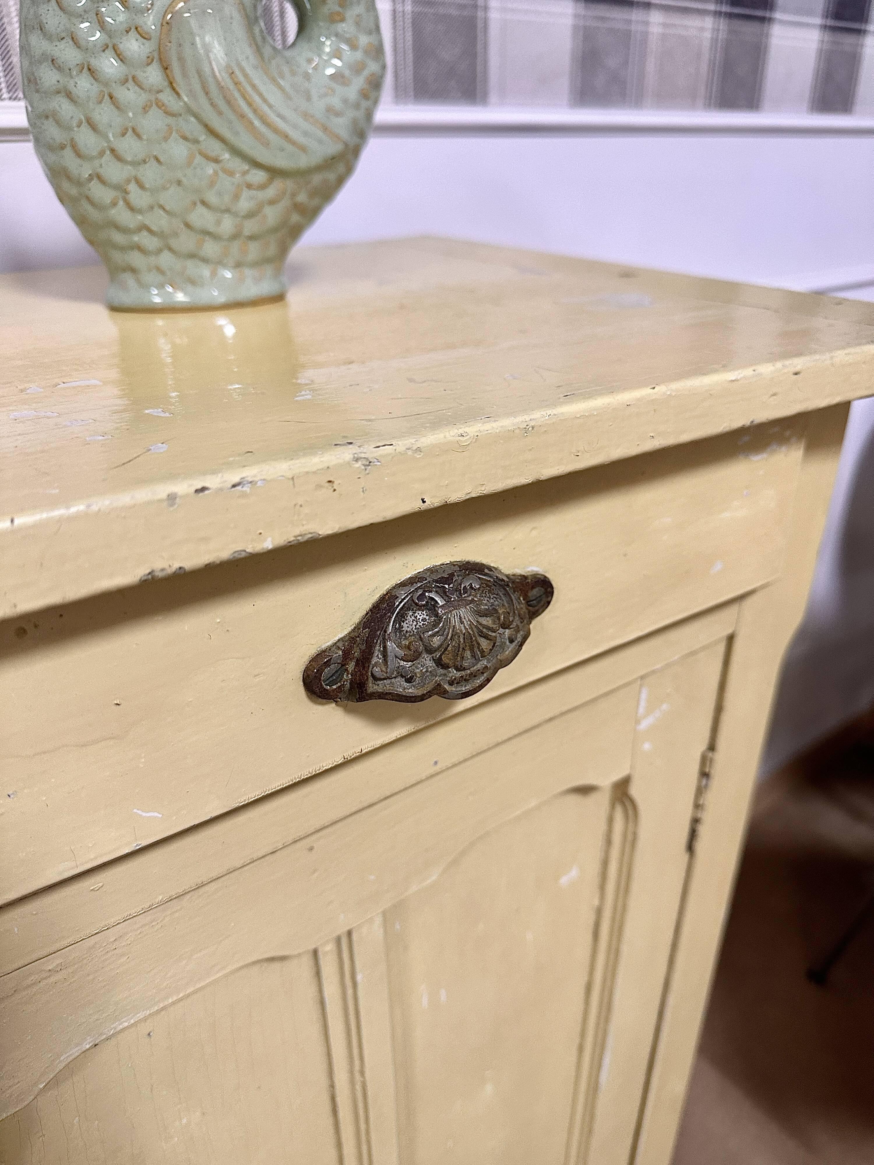 Yellow patinated parisian buffet