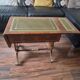 Table d'appoint Regency en acajou et cuir vert - Bevan Funnell