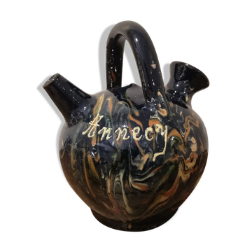 Hertz ceramic pitcher