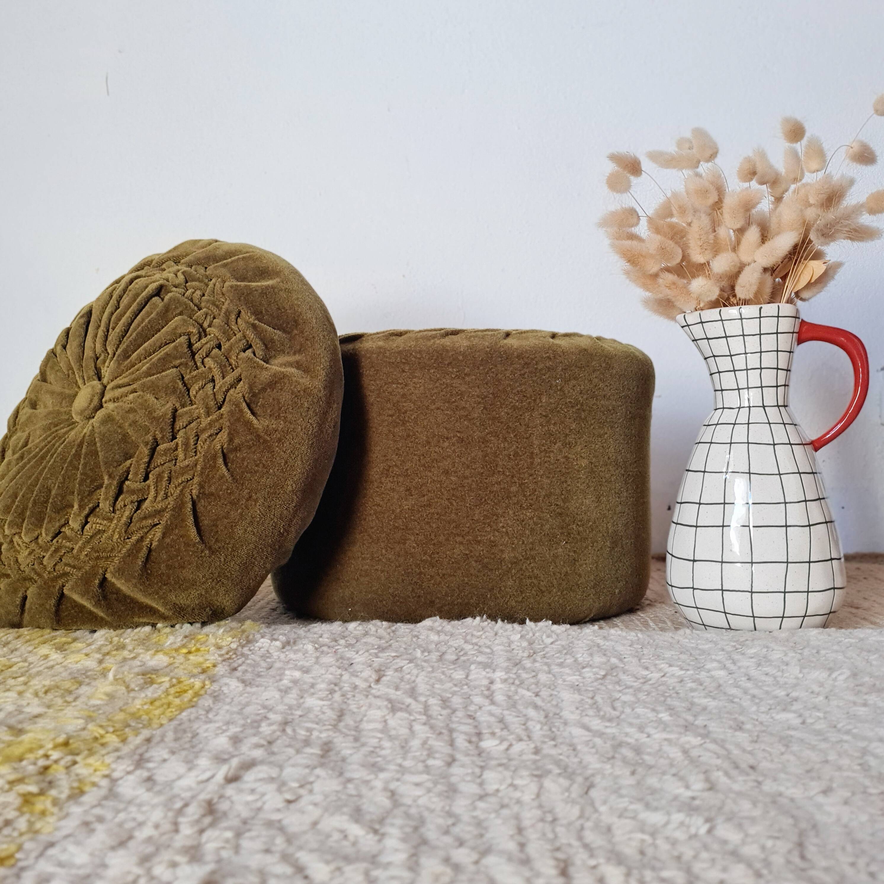 Duo pouf et coussin assorti velours vert olive