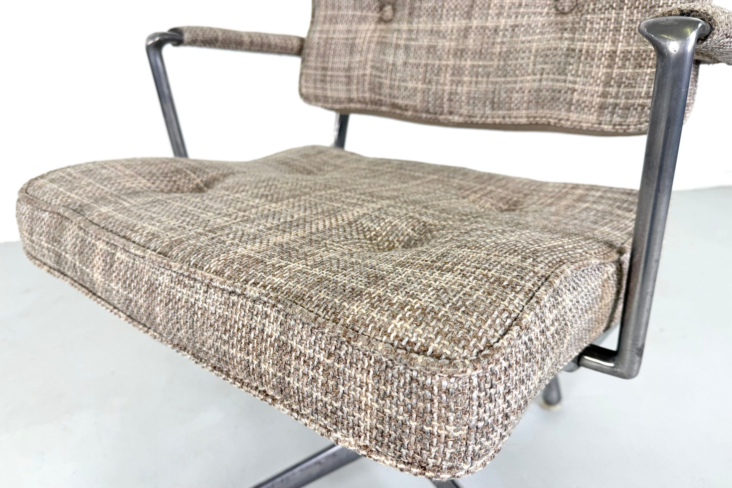 ES102 "Intermediate" office chair by Charles & Ray Eames for Herman Miller – 1960s