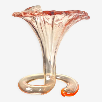 Vase trompette rose - fleurs de lys en verre soufflé - italie 1970