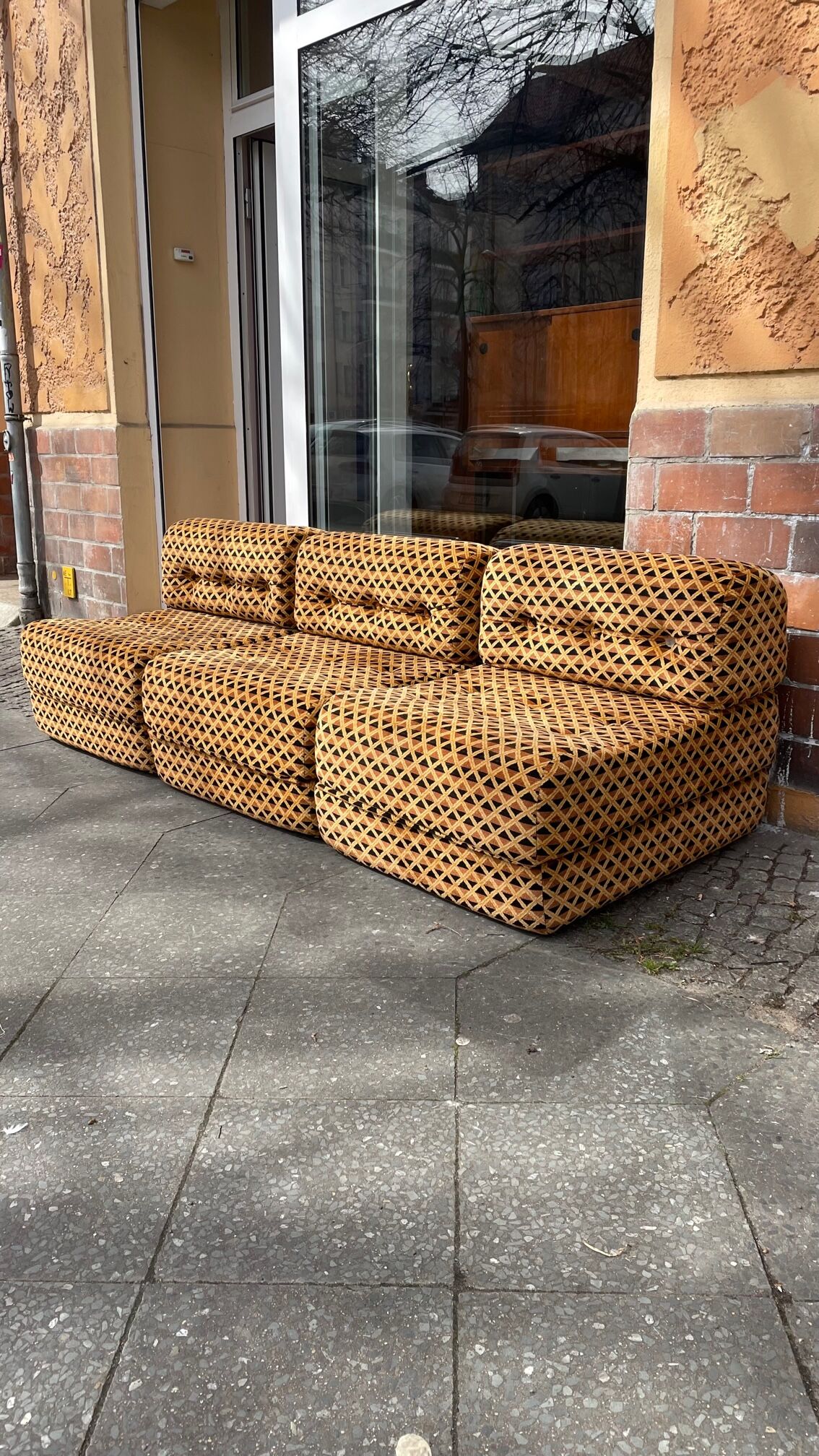 Sofa with 3 modules convertible into a bed of the 70s