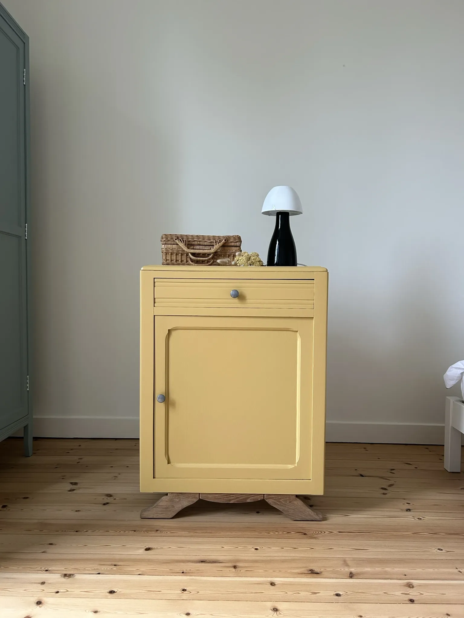 Painted wooden sideboard (renovated)