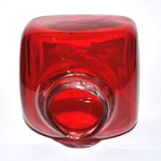 Vase carré en verre soufflé rouge