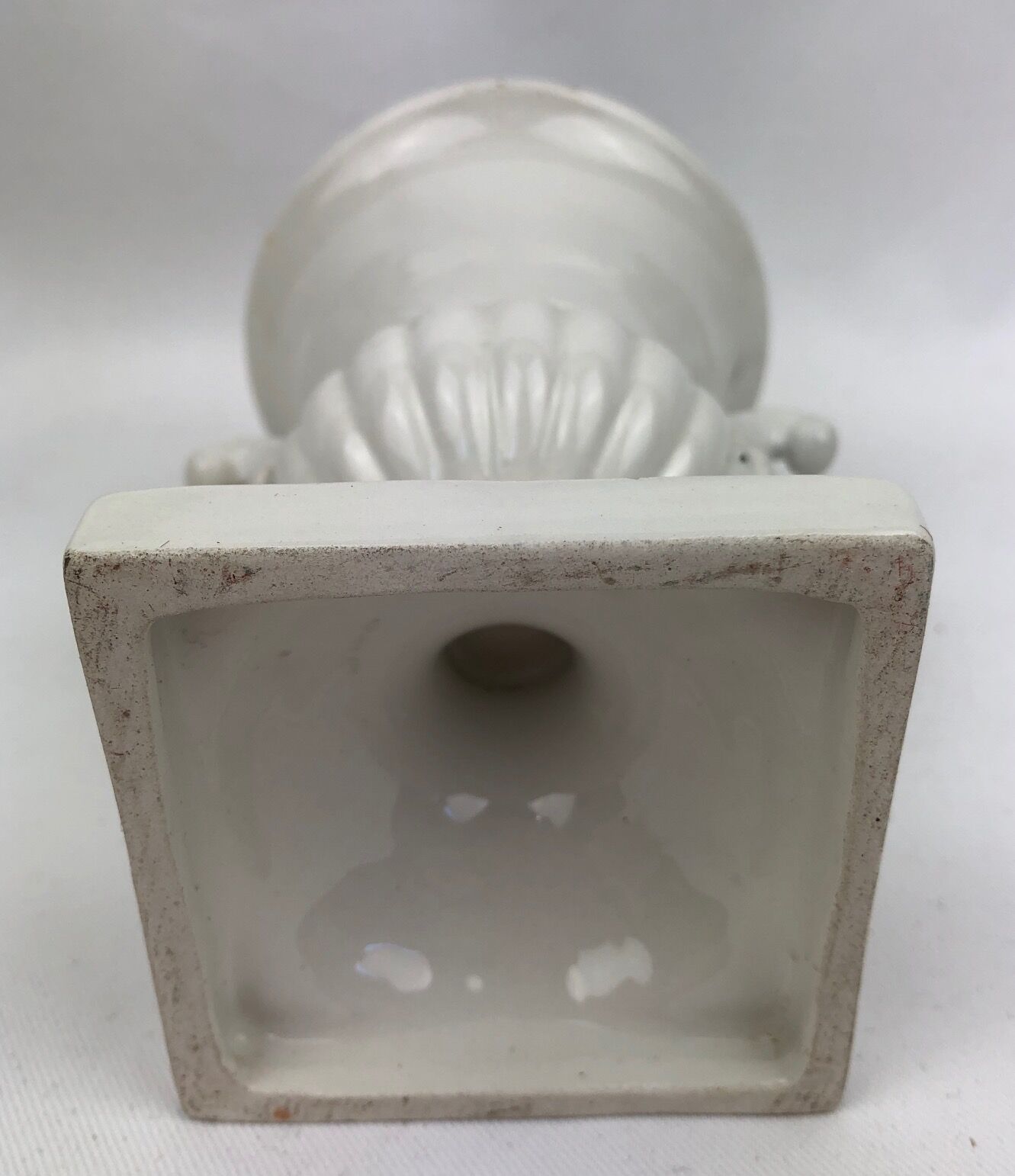 Medici vase covered in white porcelain, 20th cty