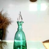 Glass decanter with tapered cap