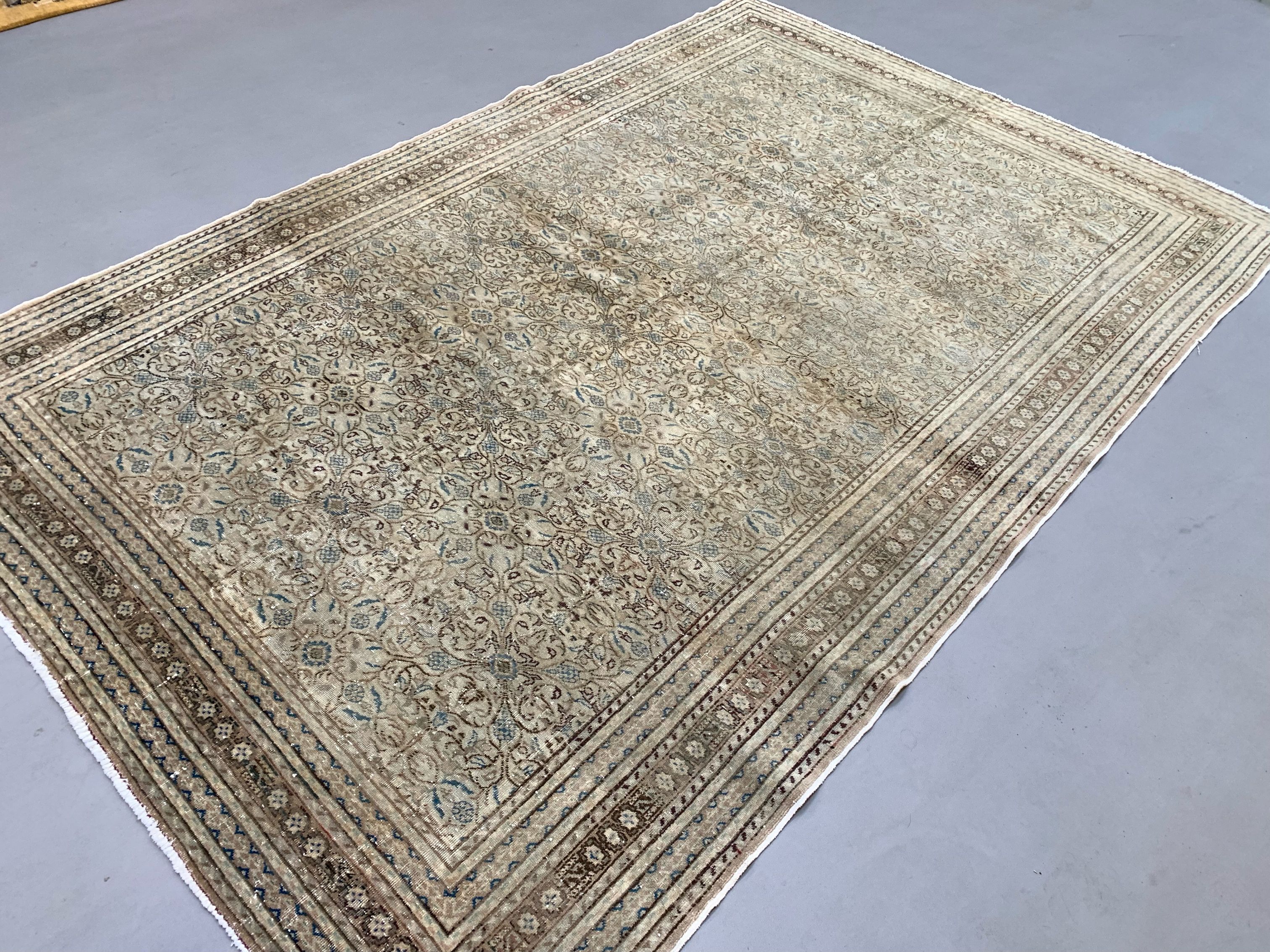 Vintage Turkish Rug 292x190 cm