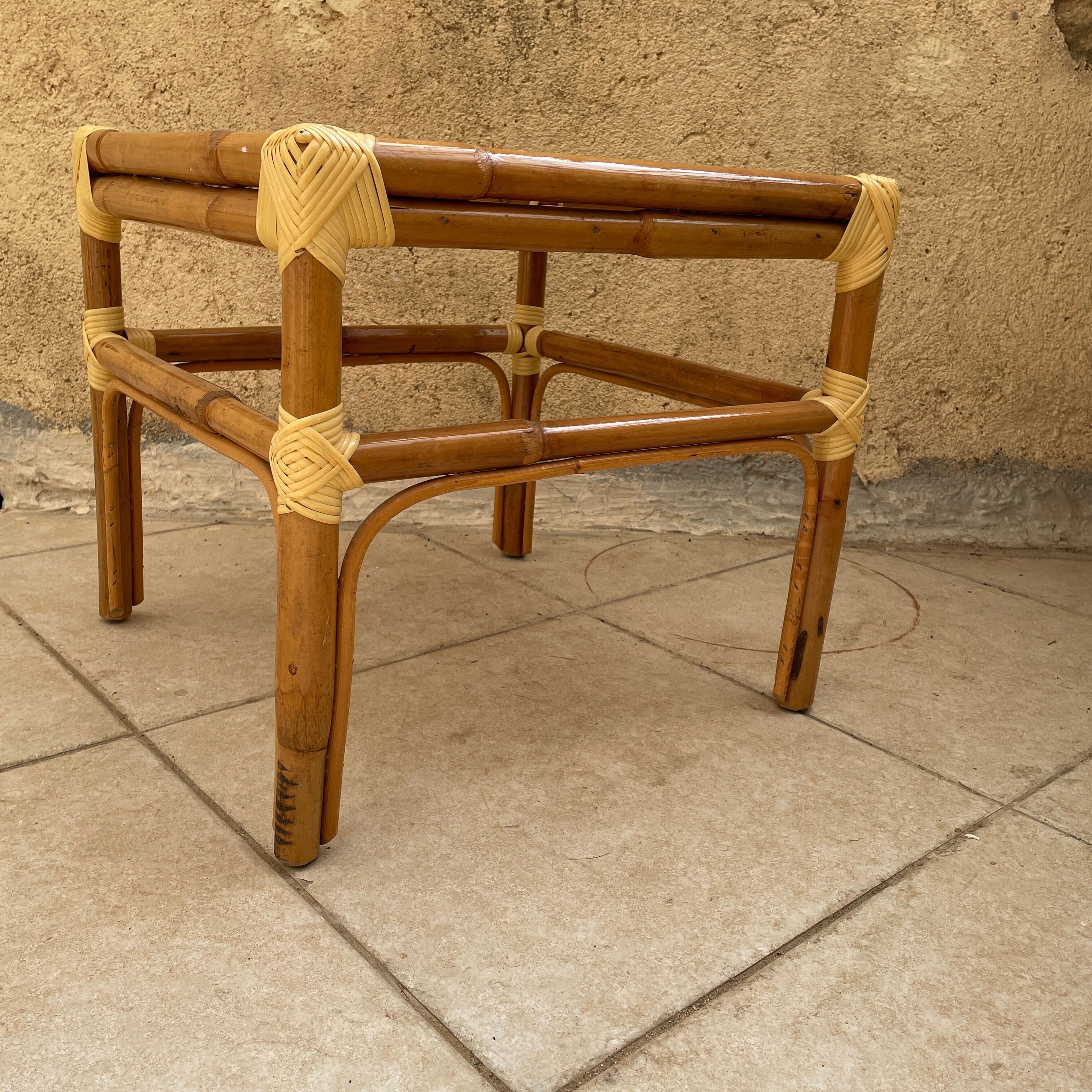 Coffee table end of rattan design sofa