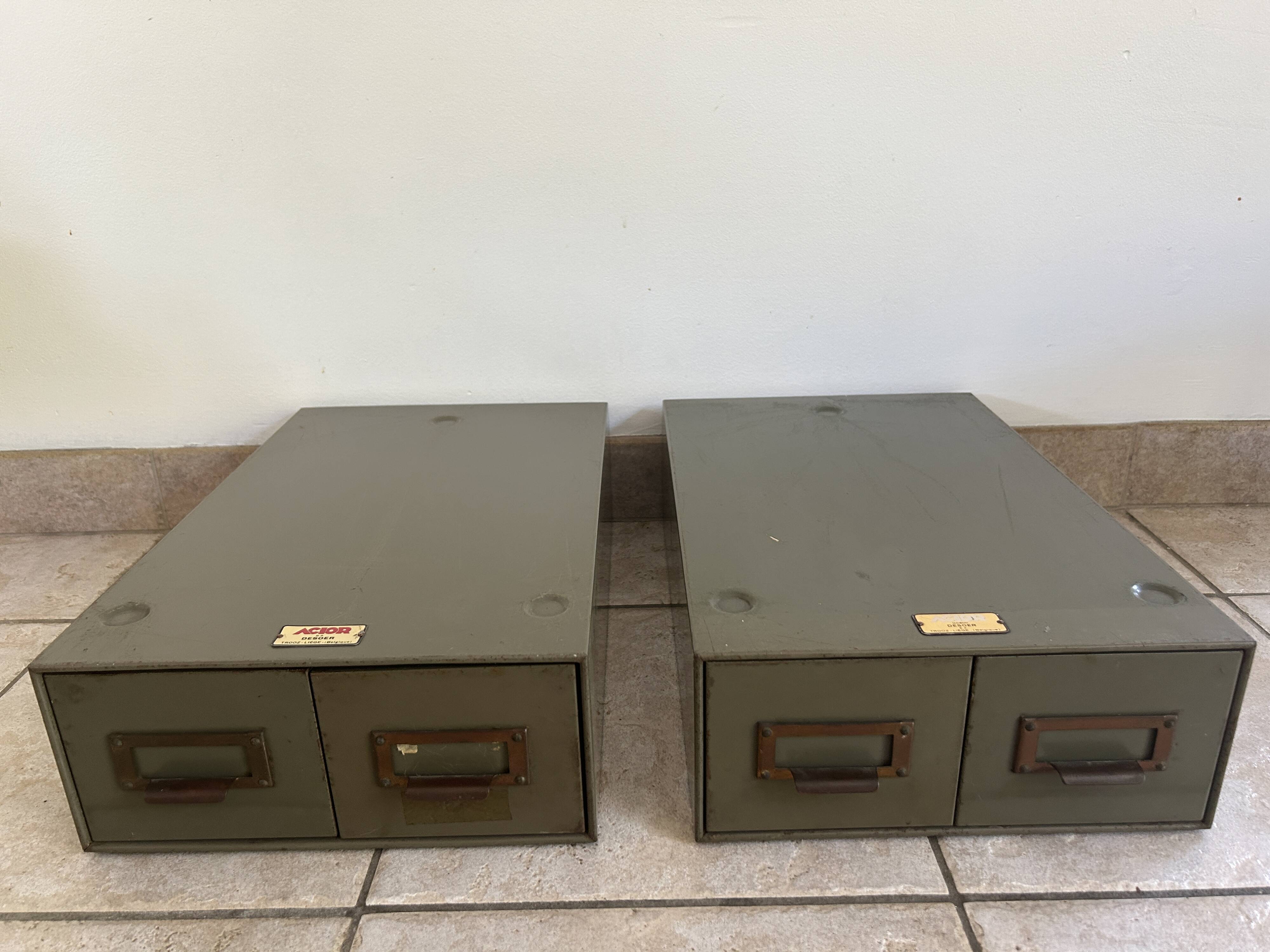 2 INDUSTRIAL lockers from the ACIOR brand