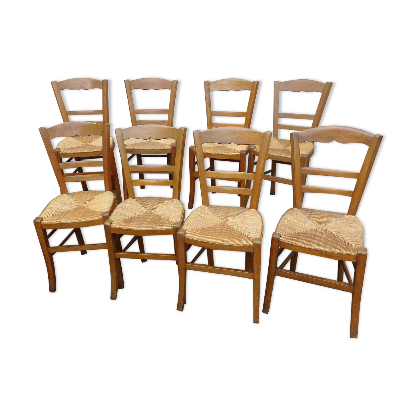 lot 8 old chairs mulched