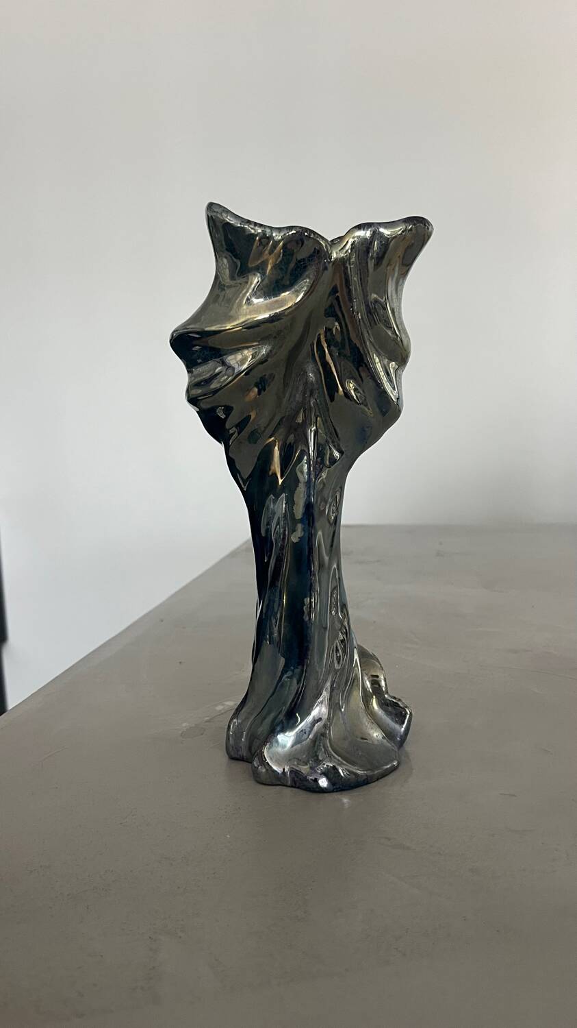 Vase en céramique églomisé