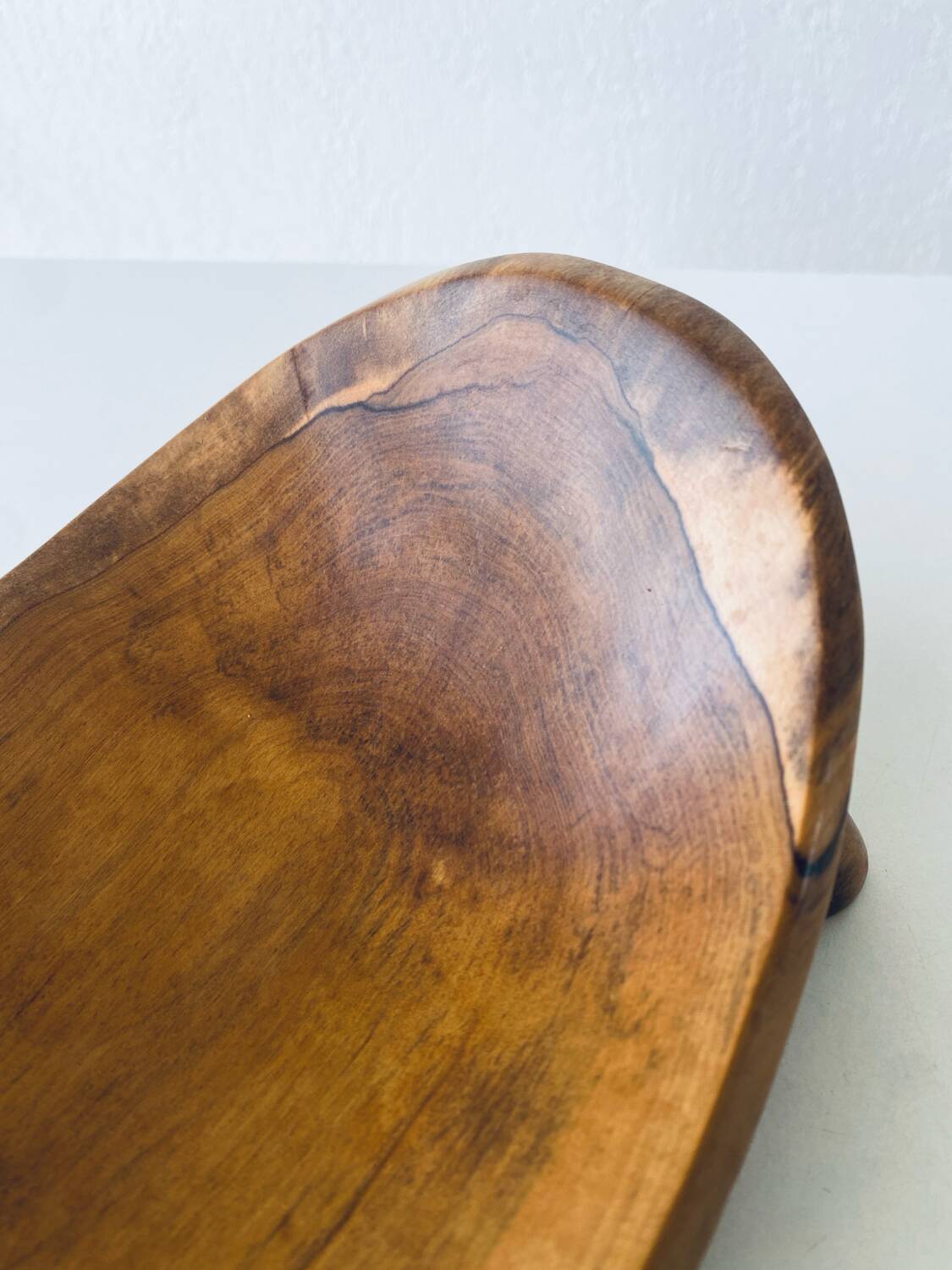 Olive wood pocket emptier