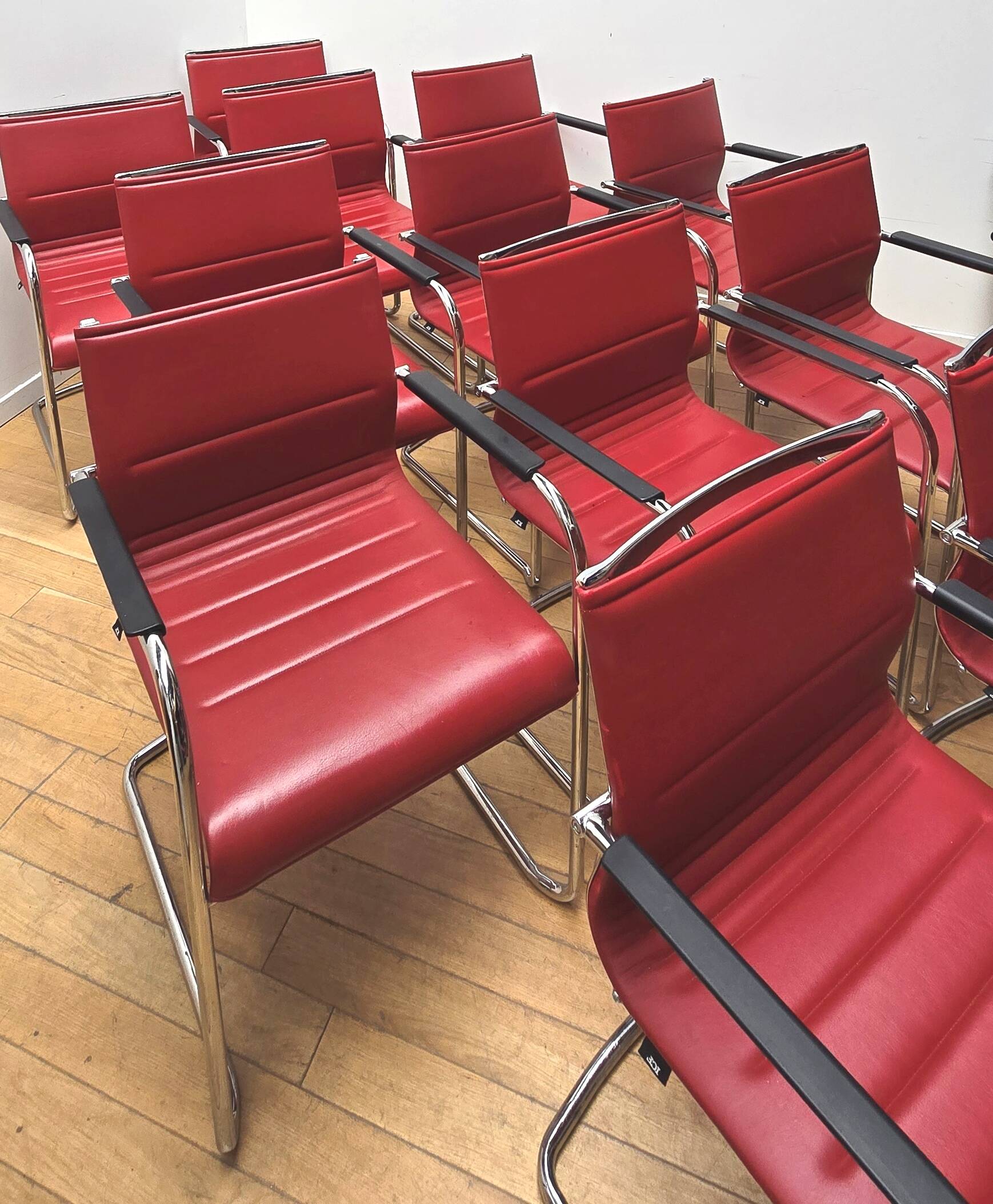 Suite of 12 ATK710 armchairs, ICF