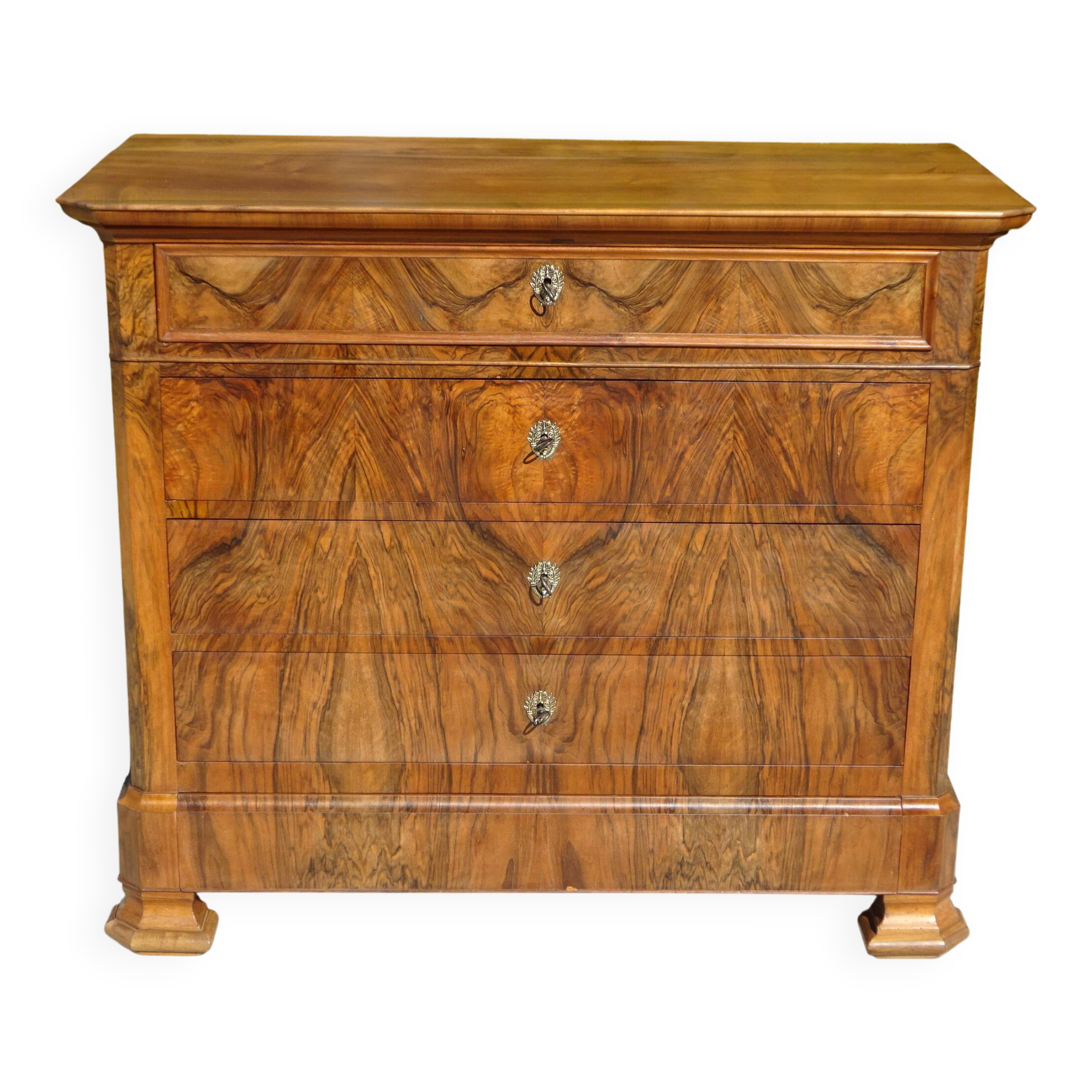 Commode en noyer et ronce de noyer style Louis Philippe