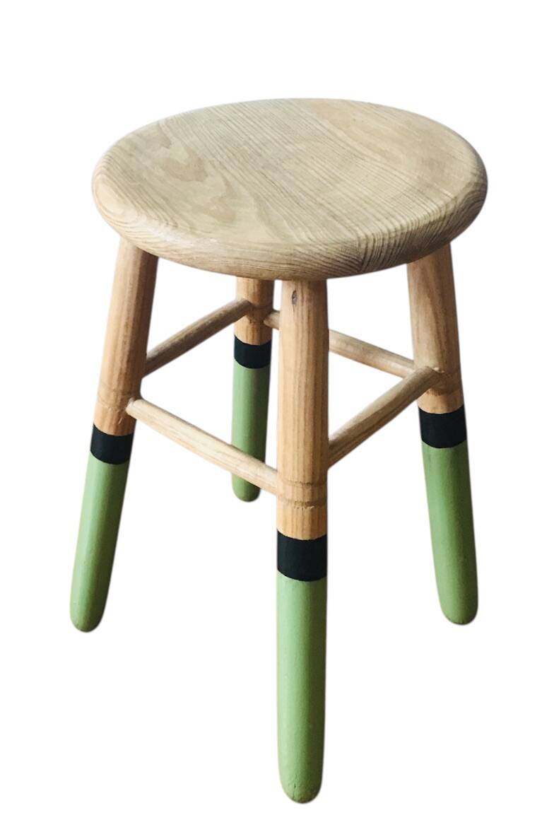 Tabouret bois massif pieds verts et noirs