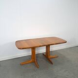 Teakhouten uitschuifbare eettafel