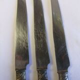 Couteaux anciens couvert de table service estampille Au Diamant