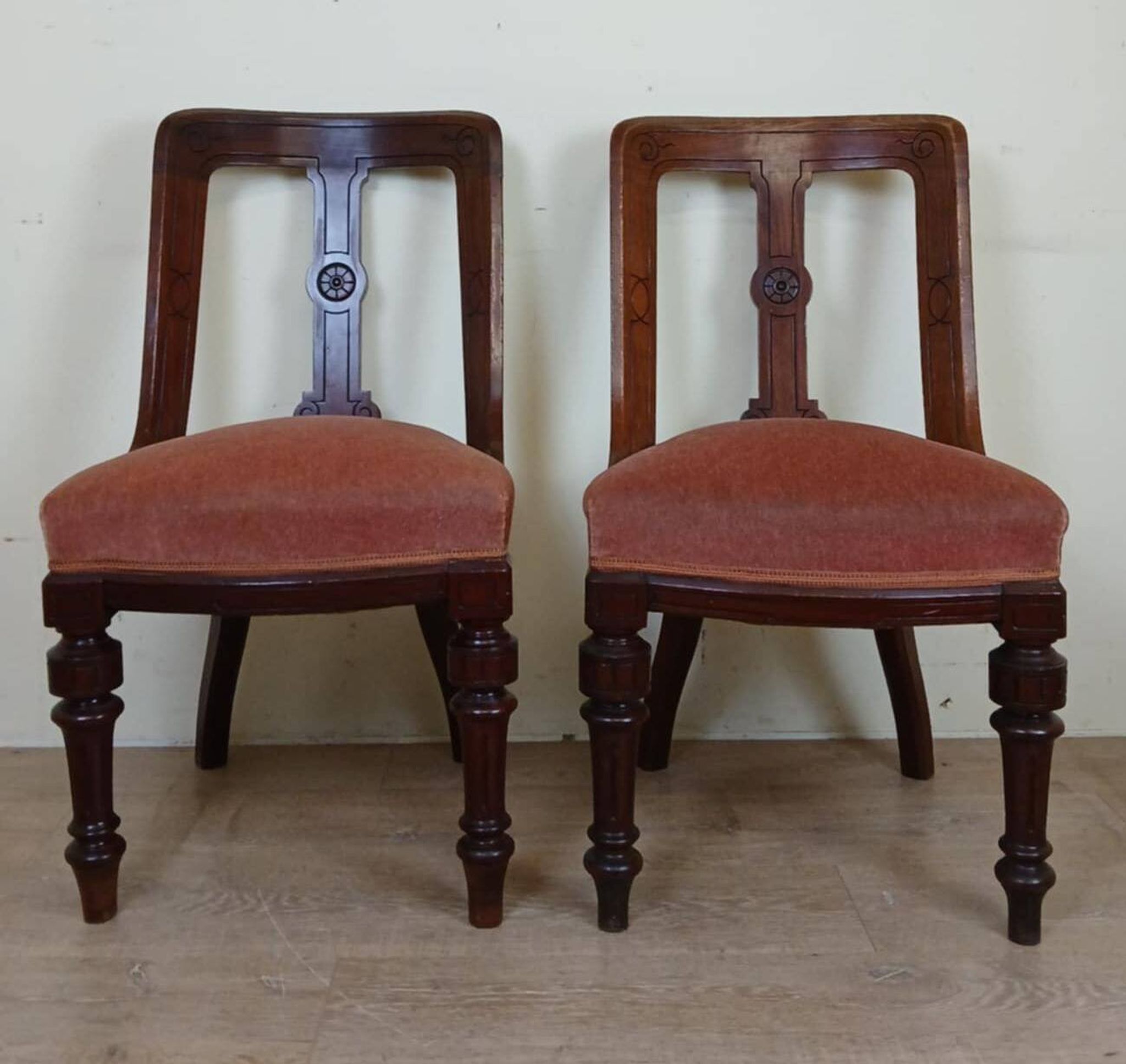 pair of quality 19th century English mahogany chairs circa 1850