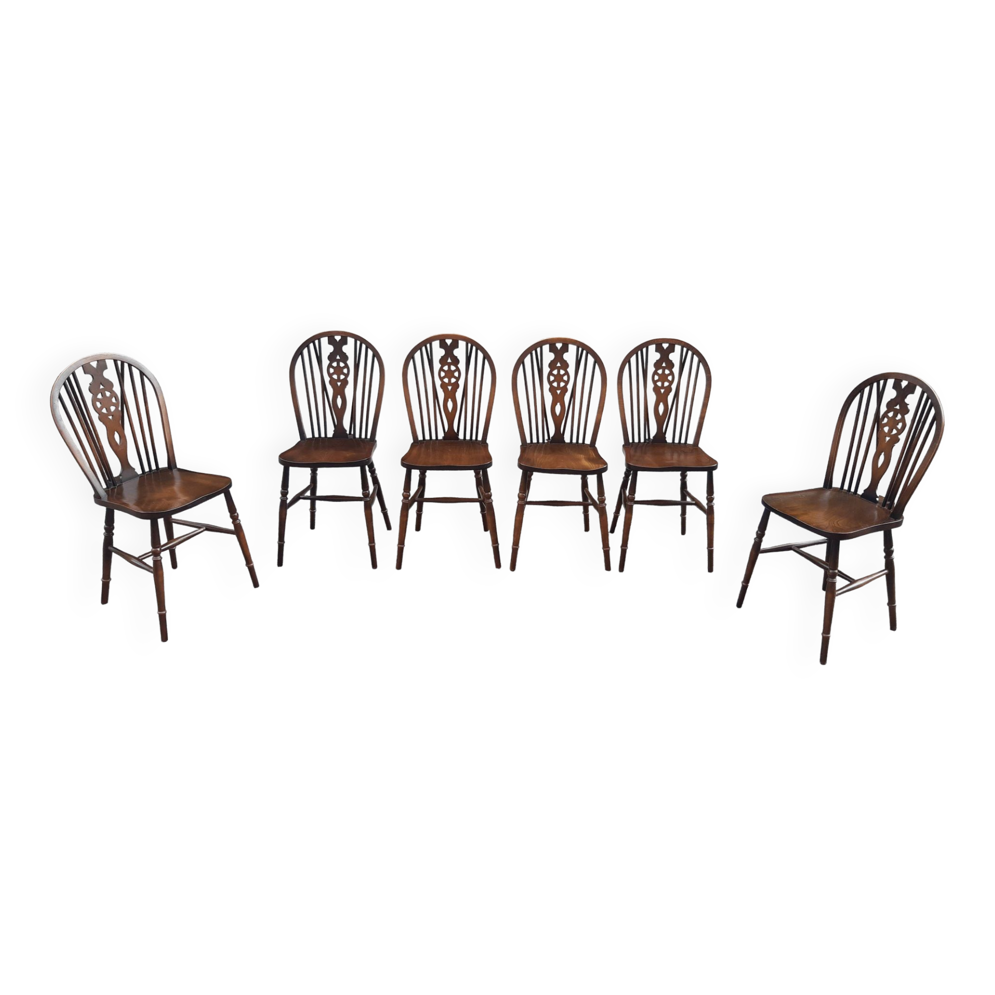 Set of 6 Windsor chairs