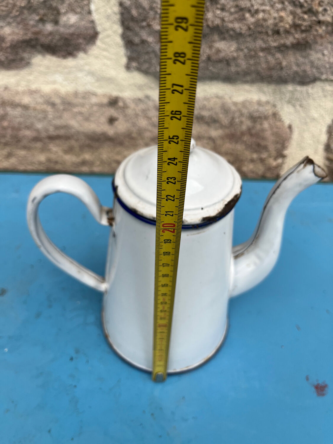 Enamelled coffee maker