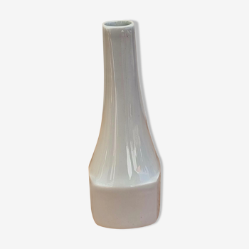 Soliflore vase in Pillivuyt porcelain