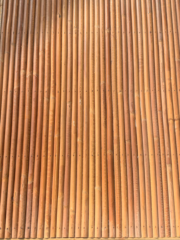 Table de chevet vintage en rotin et bambou