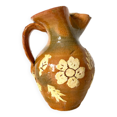 Pichet cruche , poterie fleurie