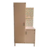 Asymmetrical wardrobe