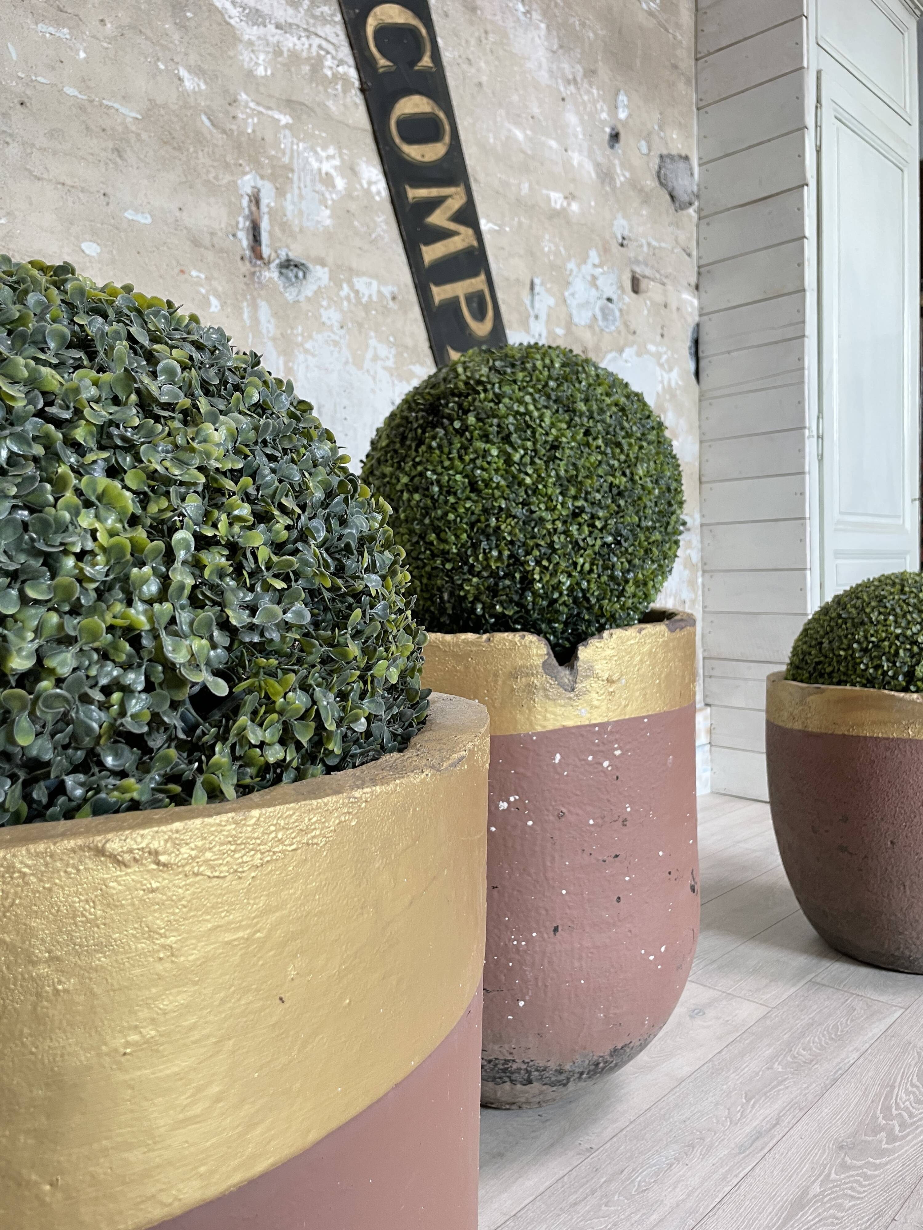 Planters, foundry crucibles