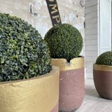 Planters, foundry crucibles