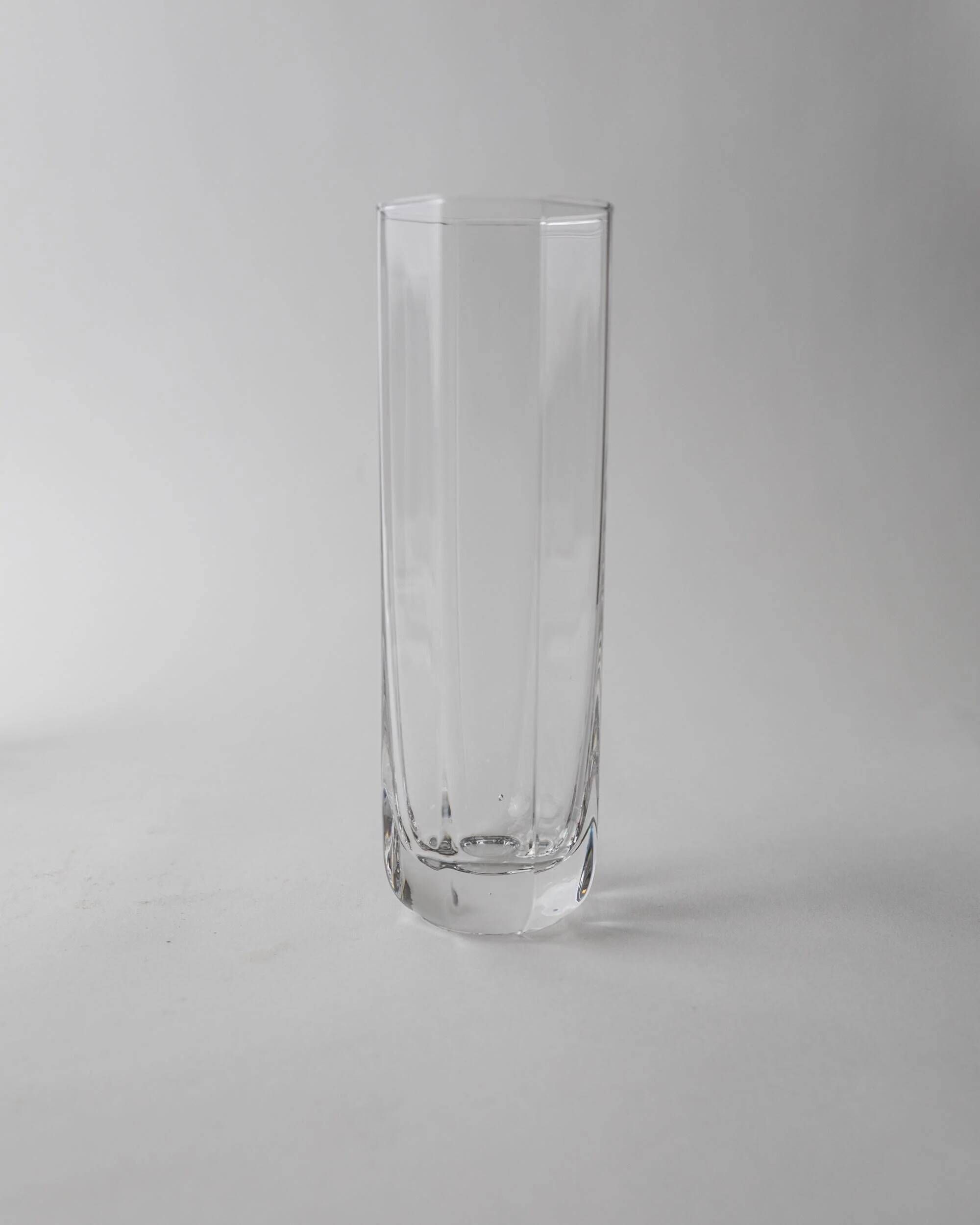 Vintage set of 9 Murano glasses from the 1980s, octagonal shape in art glass, classic Italian tableware.