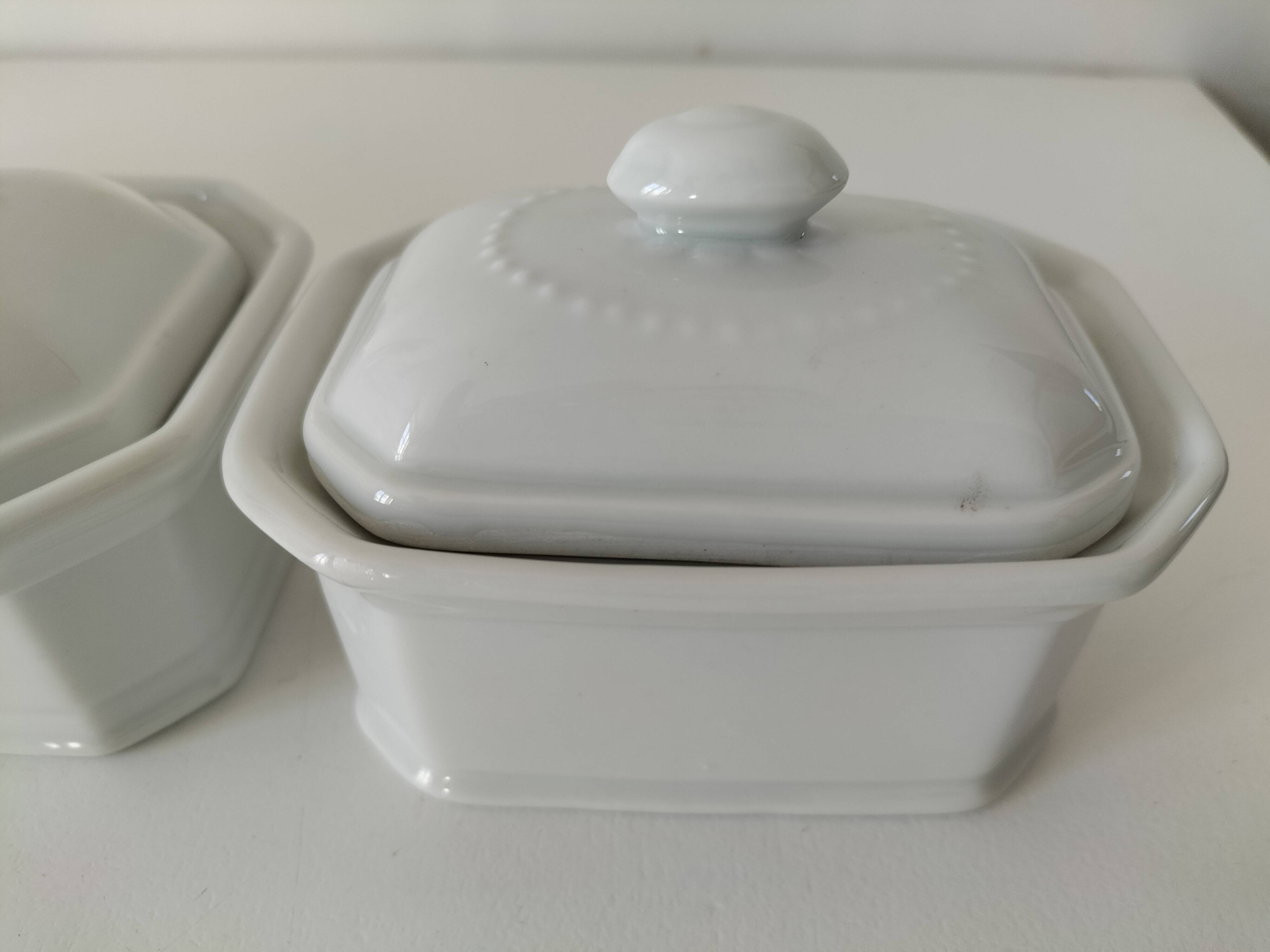 Trio de terrines Apilco porcelaine modèle perlé