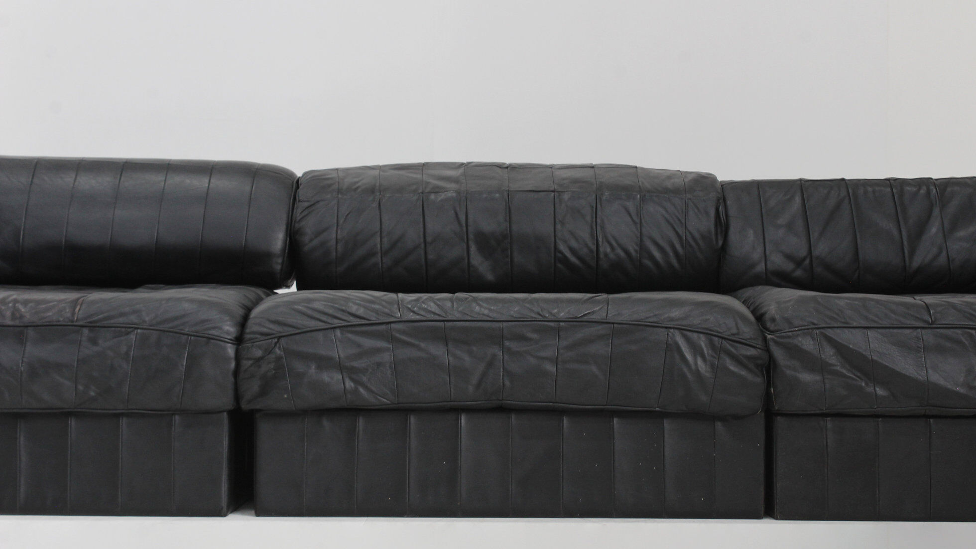 De Sede DS 88 modular sofa black leather patchwork Switzerland 1970s
