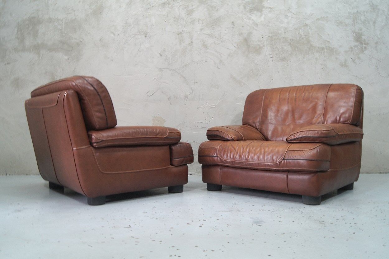 A pair of vintage Italian leather Lounge Chairs, 1970s