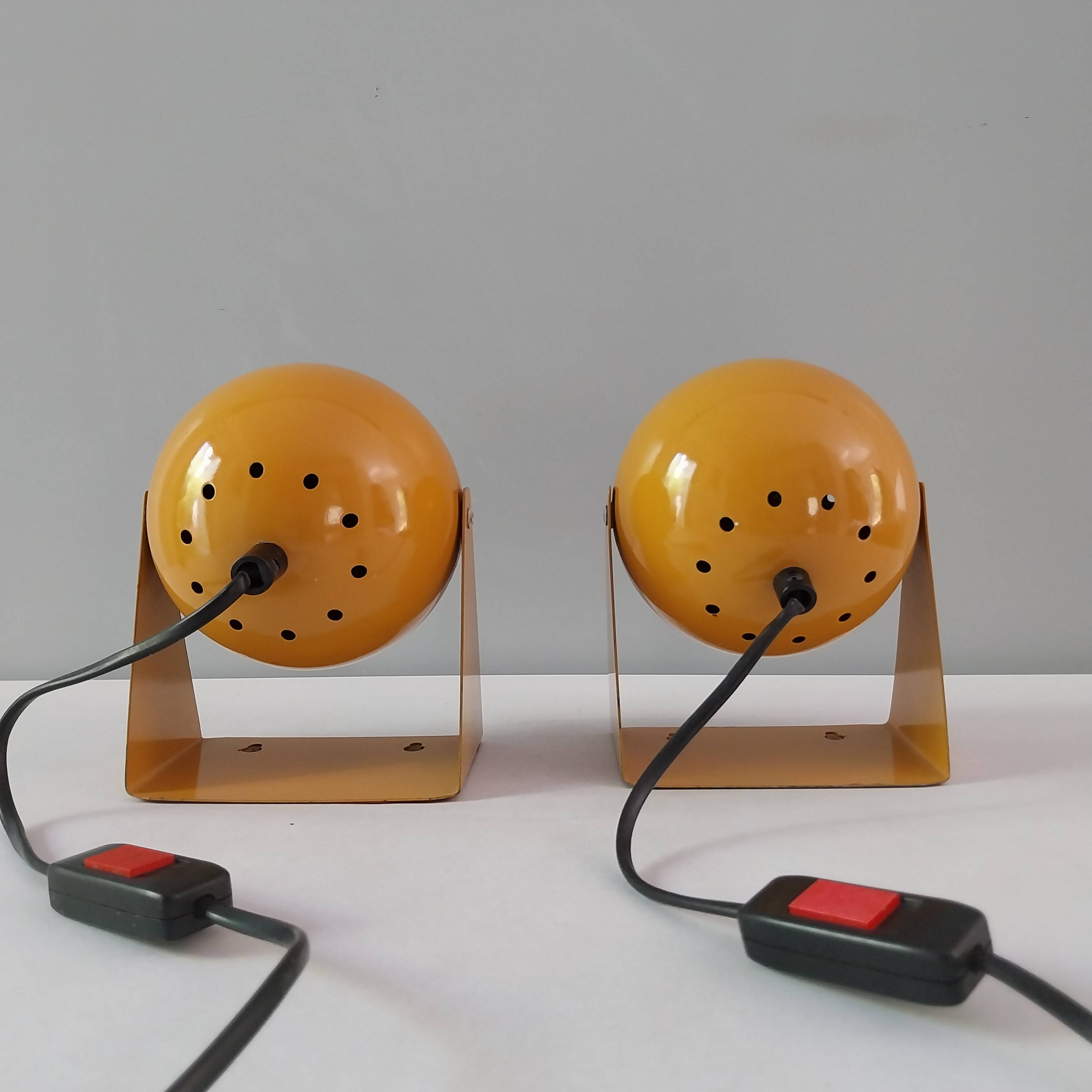 Paire de lampes de table italiennes des années 70.
