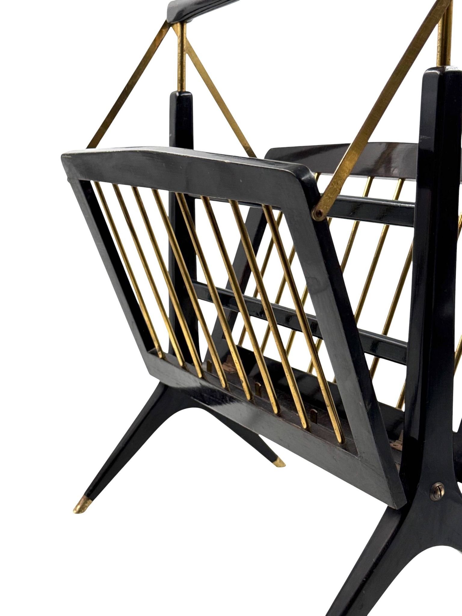 Mid-century Modern brass magazine rack, Ico e Luisa Parisi  Italy 1950