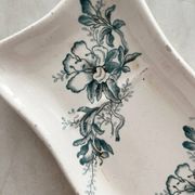 Empty pocket soap dish "Floréal" iron earthenware from Lyon